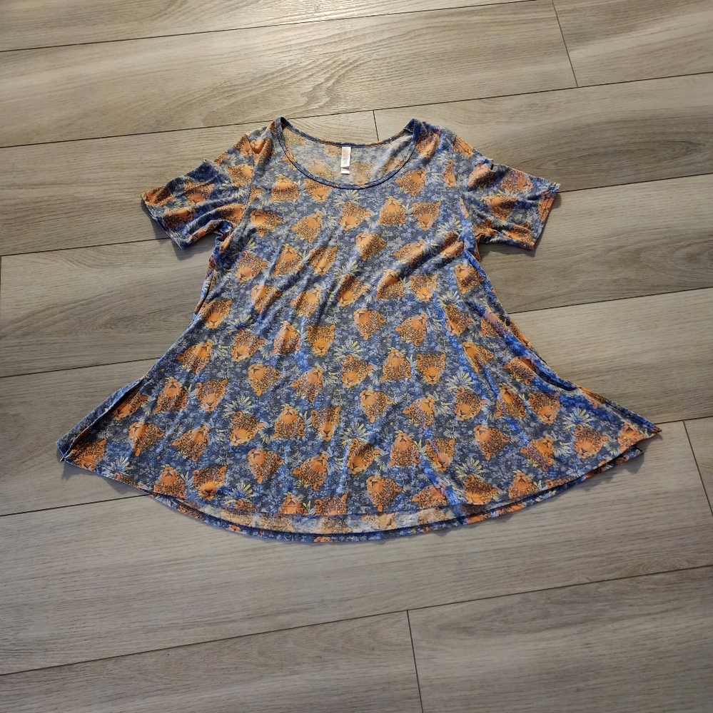 LuLaRoe Large Jaguar Cat Perfect T